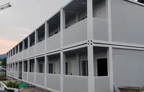 Lapos csomagol&aacute;s&uacute; Container House